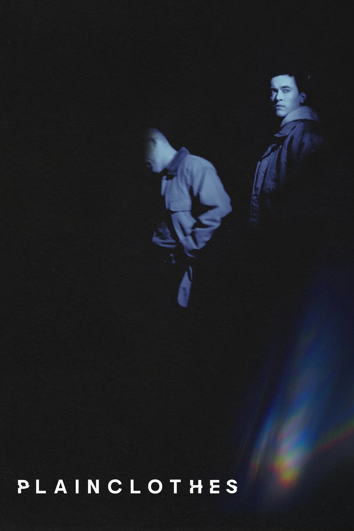 Dưới Lớp Vỏ Bọc (Bên Dưới Lớp Thường Phục)